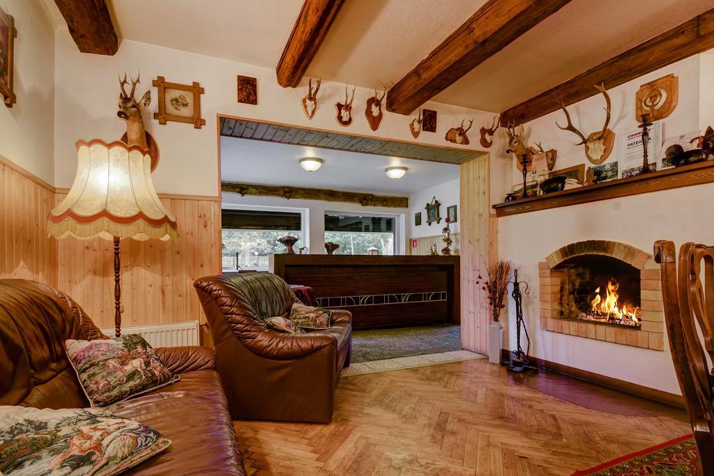 Viesu Nams Vecmuiza Tūja Exterior foto